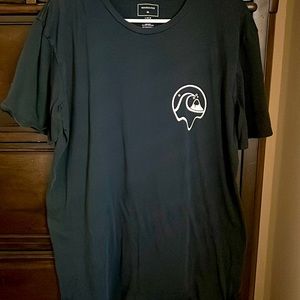 Quiksilver Large Black T Shirt